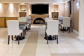 La Quinta Inn by Wyndham Pittsburgh Airport