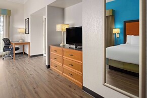 La Quinta Inn by Wyndham Pittsburgh Airport