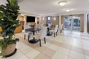 La Quinta Inn by Wyndham Pittsburgh Airport