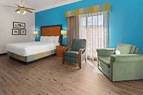 La Quinta Inn by Wyndham Pittsburgh Airport