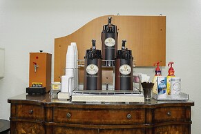 Red Roof Inn & Suites Macon