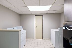 Days Inn by Wyndham Clarksville North