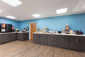 Days Inn by Wyndham Clarksville North