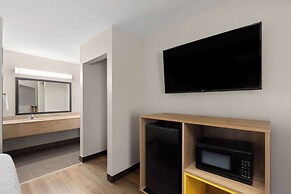 Days Inn by Wyndham Clarksville North