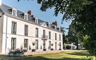 Demeures de campagne Parc du Coudray – Mercure