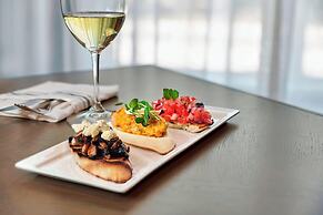 The Hotel Saskatchewan, Autograph Collection