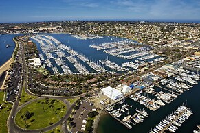 Bay Club Hotel & Marina