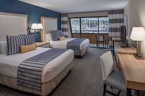 Bay Club Hotel & Marina