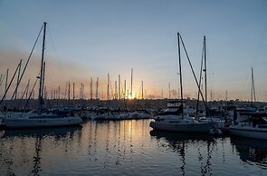 Bay Club Hotel & Marina