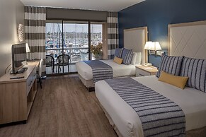 Bay Club Hotel & Marina