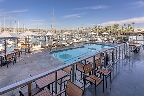 Bay Club Hotel & Marina