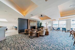 Bay Club Hotel & Marina