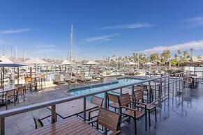 Bay Club Hotel & Marina
