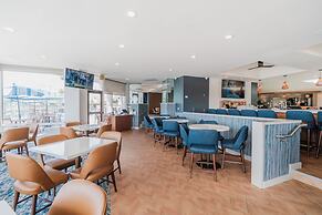Bay Club Hotel & Marina