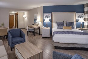 Bay Club Hotel & Marina