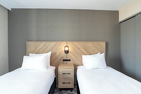 Sandman Suites Vancouver on Davie