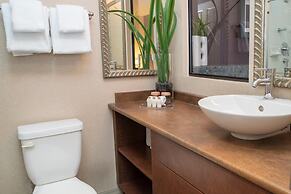 Sandman Suites Vancouver on Davie