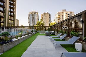 Sandman Suites Vancouver on Davie