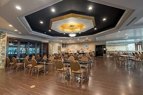 Howard Johnson Hotel&Conf Cntr by Wyndham Fullerton/Anaheim