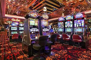 Maverick Hotel and Casino by Red Lion Hotels