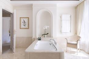 Le Bristol Paris - an Oetker Collection Hotel