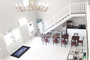 Rodeway Inn