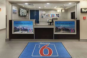 Motel 6 Fort Worth, TX - Downtown East