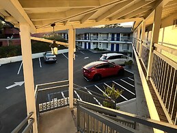 Inn By the Bay Monterey