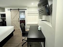 Inn By the Bay Monterey