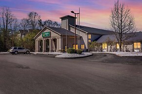 Quality Inn Austintown - Youngstown West