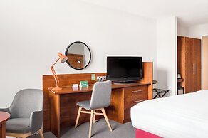 Holiday Inn Northampton by IHG