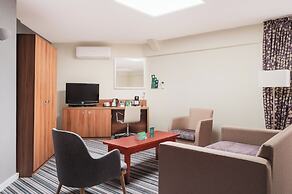 Holiday Inn Northampton by IHG