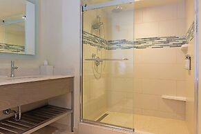 EVEN Hotel Norwalk by IHG