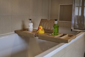 The White Horse Hotel, Romsey, Hampshire