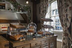 The White Horse Hotel, Romsey, Hampshire