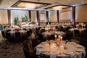 Crowne Plaza Knoxville Downtown University by IHG