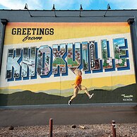 Crowne Plaza Knoxville Downtown University by IHG