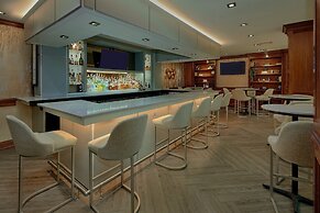 Crowne Plaza Knoxville Downtown University by IHG