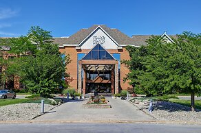 Four Points by Sheraton St. Catharines Niagara Suites