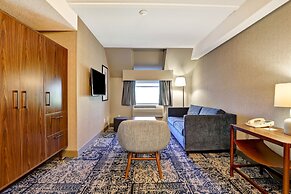 Four Points by Sheraton St. Catharines Niagara Suites