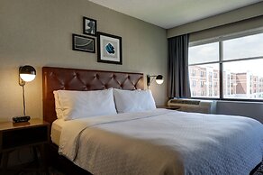 Four Points by Sheraton St. Catharines Niagara Suites