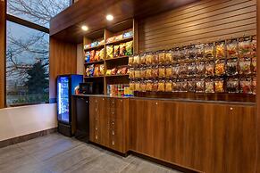 Four Points by Sheraton St. Catharines Niagara Suites