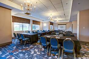 Four Points by Sheraton St. Catharines Niagara Suites