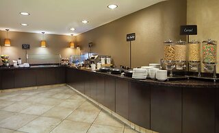 Embassy Suites by Hilton Philadelphia Airport