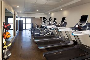 Embassy Suites by Hilton Philadelphia Airport