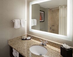 Embassy Suites by Hilton Philadelphia Airport