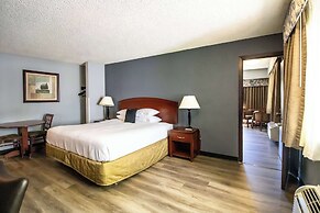 Red Lion Inn & Suites Vancouver