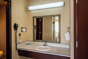 Red Lion Inn & Suites Vancouver