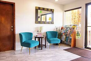 Red Lion Inn & Suites Vancouver