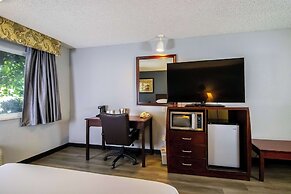 Red Lion Inn & Suites Vancouver